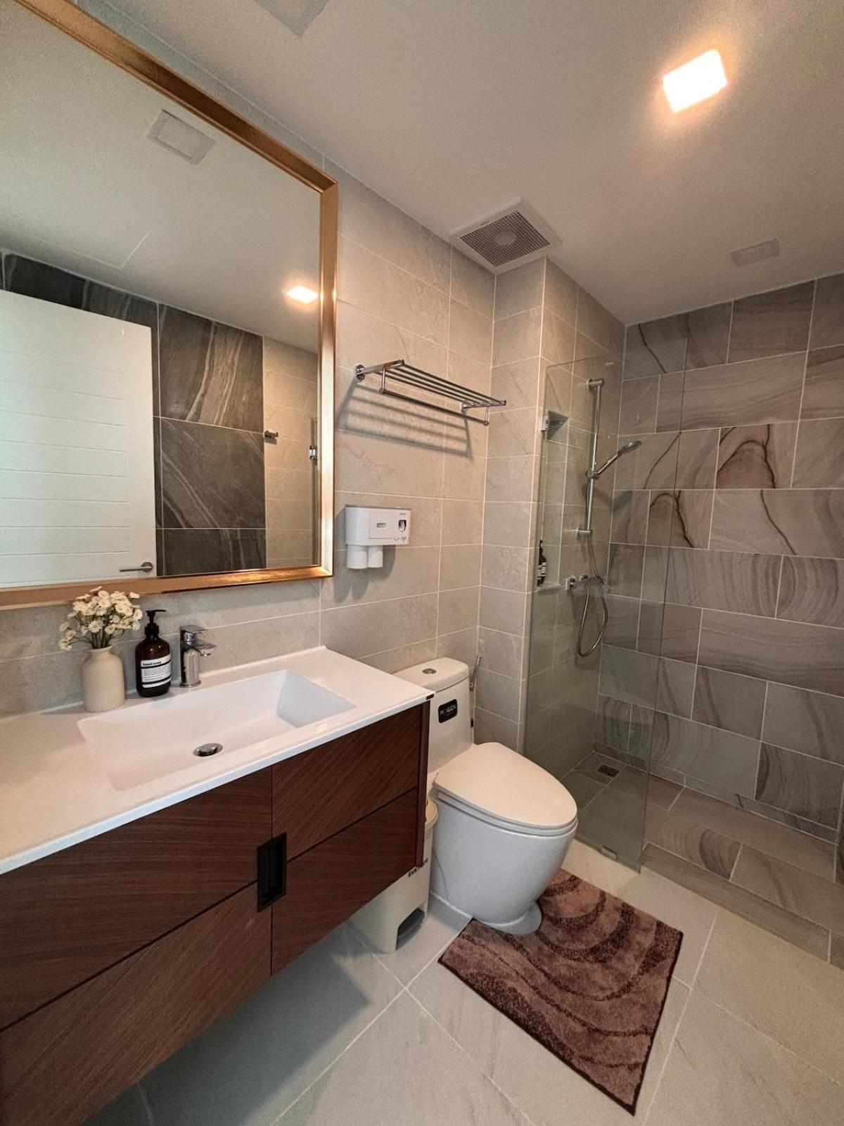 Pangsapuri 2br 4beds Luxury Pool & Fitness