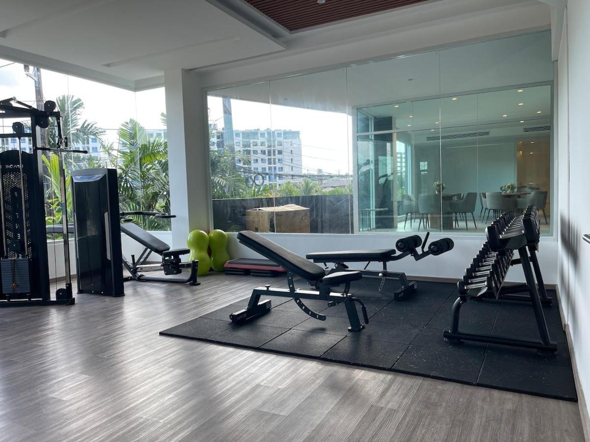 Pangsapuri 2br 4beds Luxury Pool & Fitness